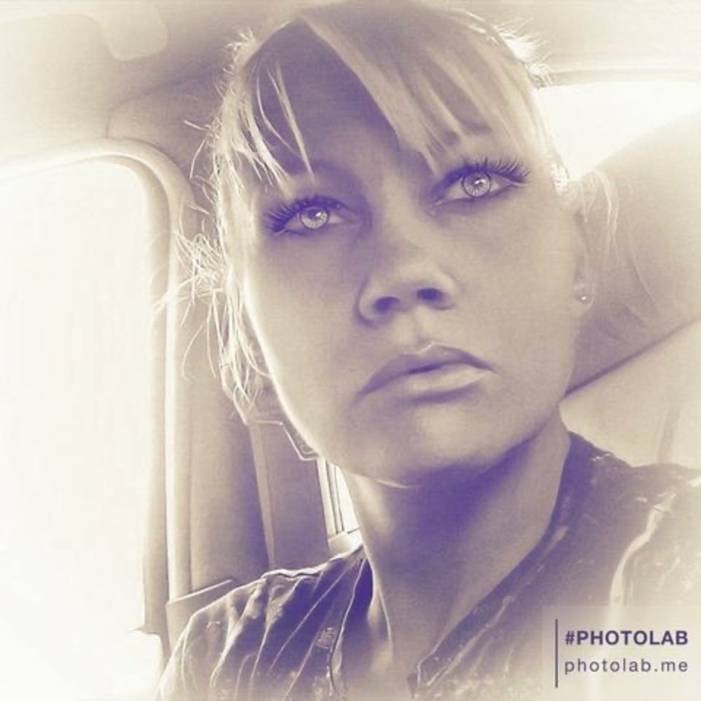 Meet your Posher, Crystal